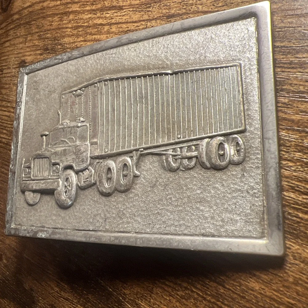 Vintage Metal 18 Wheeler Semi With Long Trailer Belt Buckle (Dented A Little)